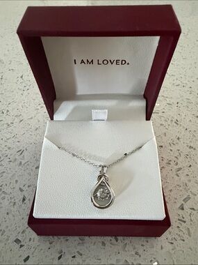 Helzberg Diamonds Silver Teardrop Necklace with Clear Stone